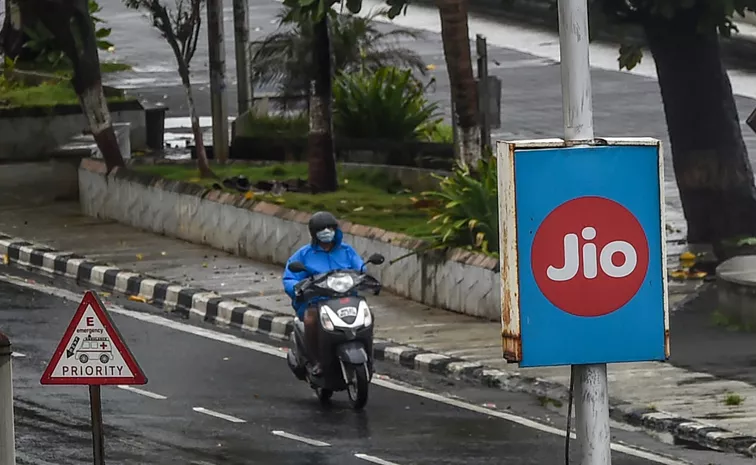 Jio Platforms partners MediaTek for electric 2 Wheelers IoT platform