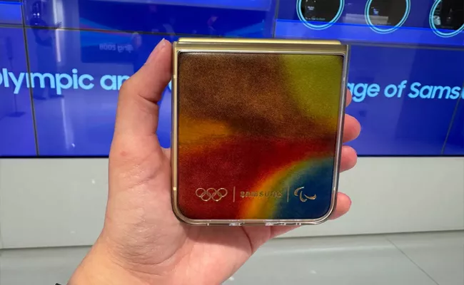 Every athlete at Paris 2024 will receive a brand new Samsung Galaxy Z Flip6