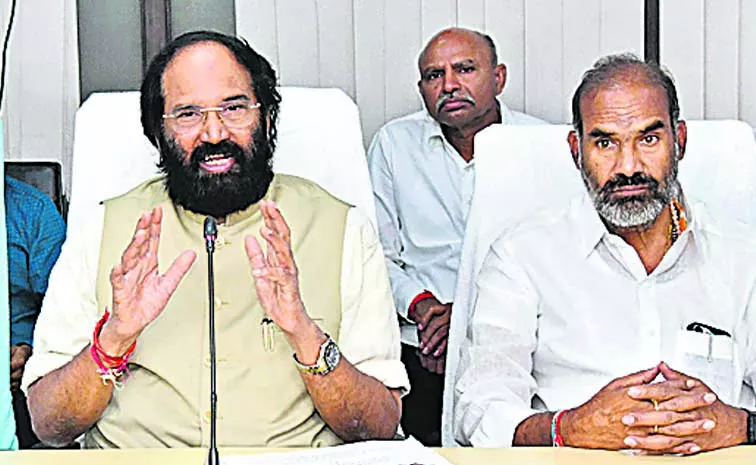 Uttam Kumar Reddy Comments On KTR Over Water Storage In Medigadda Barrage