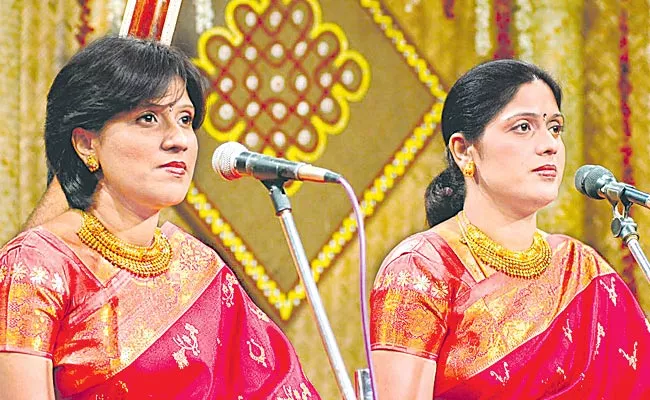 Lifetime Achievement Award for Priya Sisters