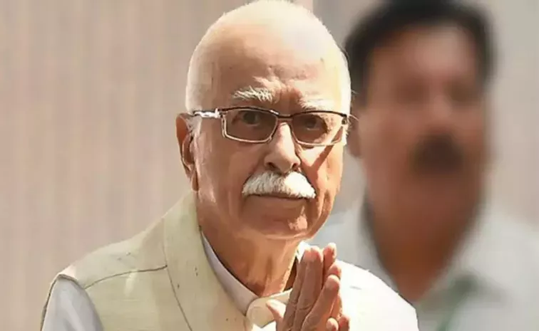 Senior BJP leader LK Advani is unwell Admitted In emergency ward