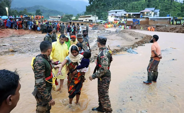 Kerala Wayanad Landslides July 31 Telugu News Live Updates