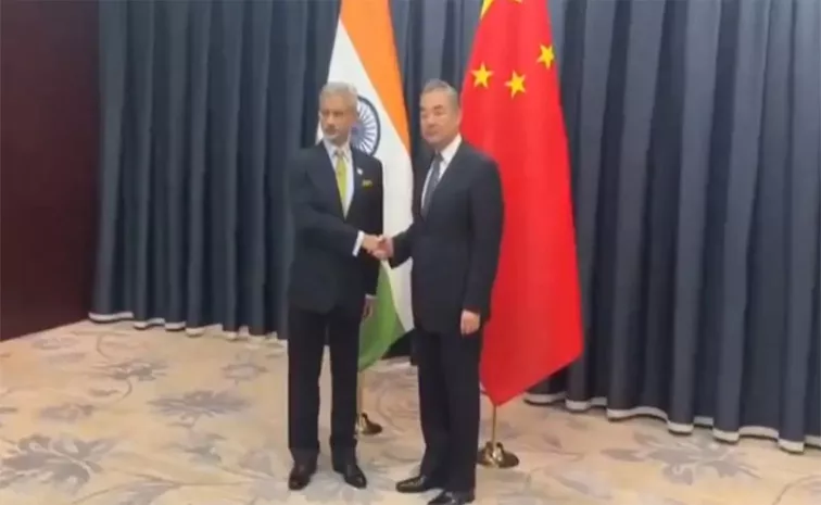 Jaishankar Meets Chinese Foreign Minister