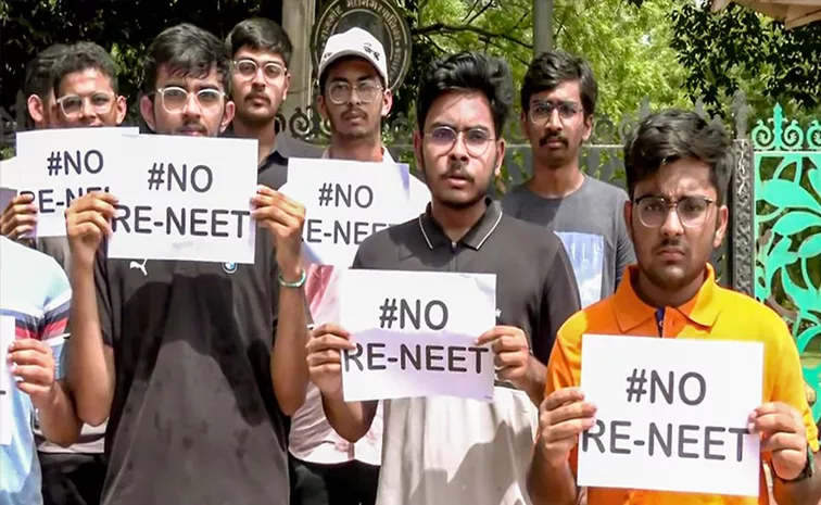 56 Students Move Supreme Court For To Stop Retest Neet Ug Exam