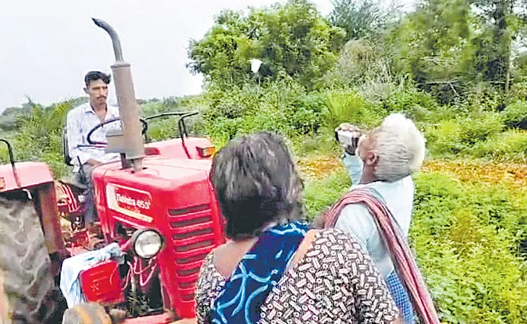 The incident created shock in Karepalli mandal of Khammam district