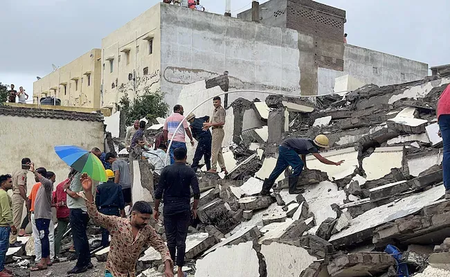 6 Storey Building Collapses In Gujarat; 15 Injured Many Feared Trapped