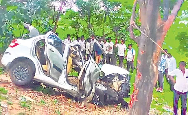 engineering student dies in road accident