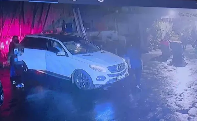 CCTV Footage Shows Sena Leader's Son In Mercedes Before BMW Crash