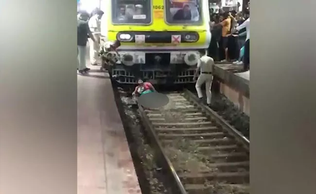 Video: Local train reverses to save woman life near Mumbai