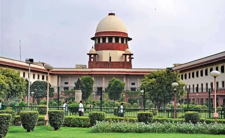 SC asks Centre to frame model policy on menstrual leave for women