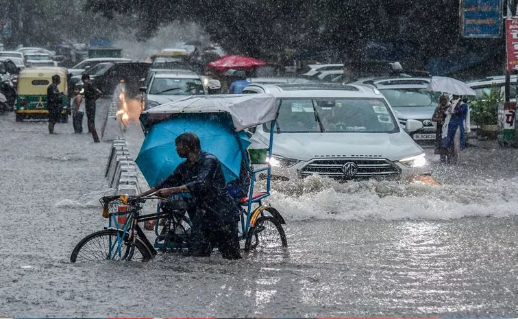 Delhi Weather Update Rain Waterlogging