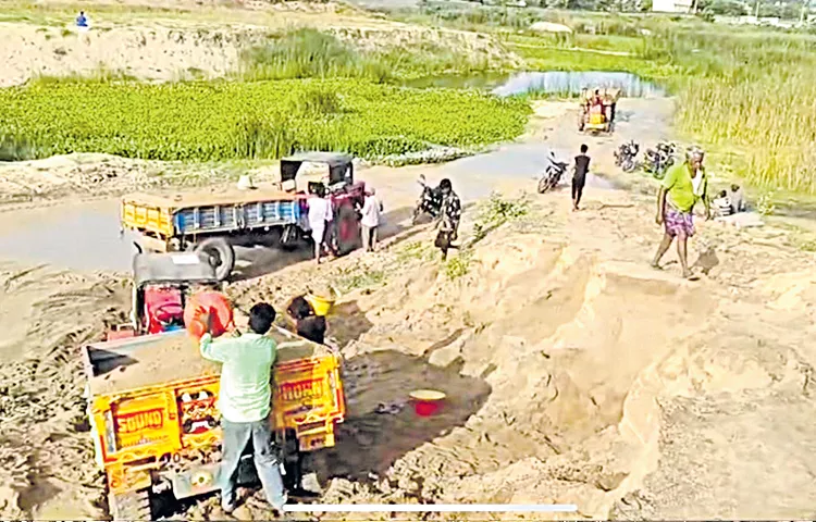 Sand mining Swarnamukhi River 