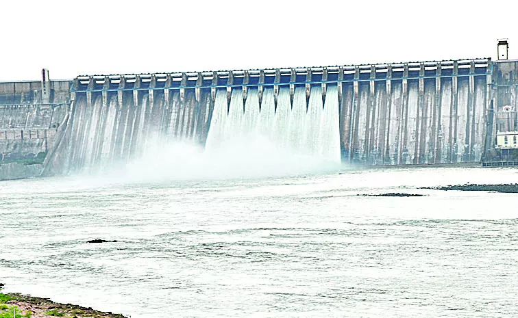 Godavari flood of 1903 tmcs met the sea: Telangana