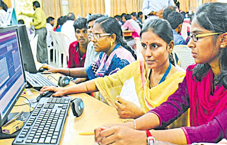 98 percent fill in computer courses