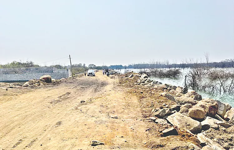 Major ponds in Greater Hyderabad and suburbs are in kabja