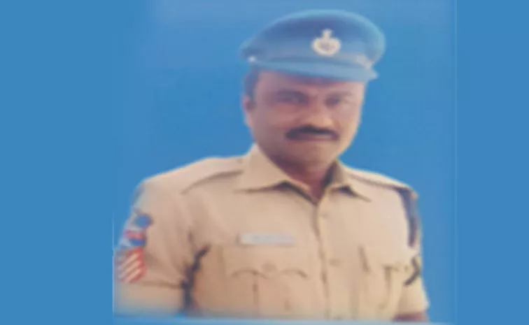 Meet Head Constable Chaduvu Yadaiah Whose Bravery Won Him President Gallantry Medal