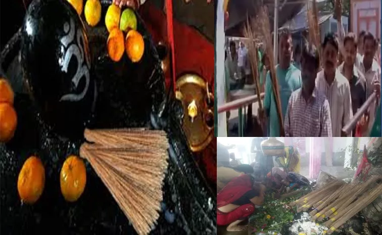 Devotees Offer Broom To Lord Shiva At This UP Temple