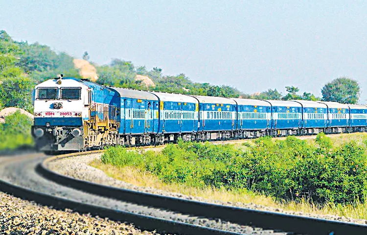 Center green signal for new railways