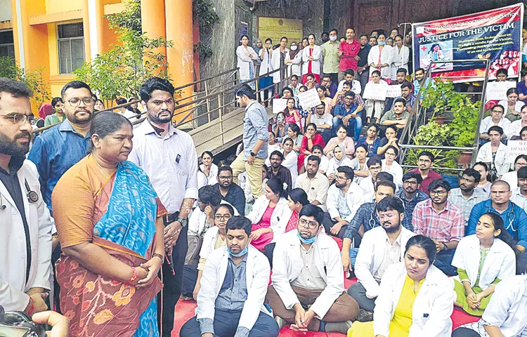 Junior doctors in Telangana boycott outpatient services