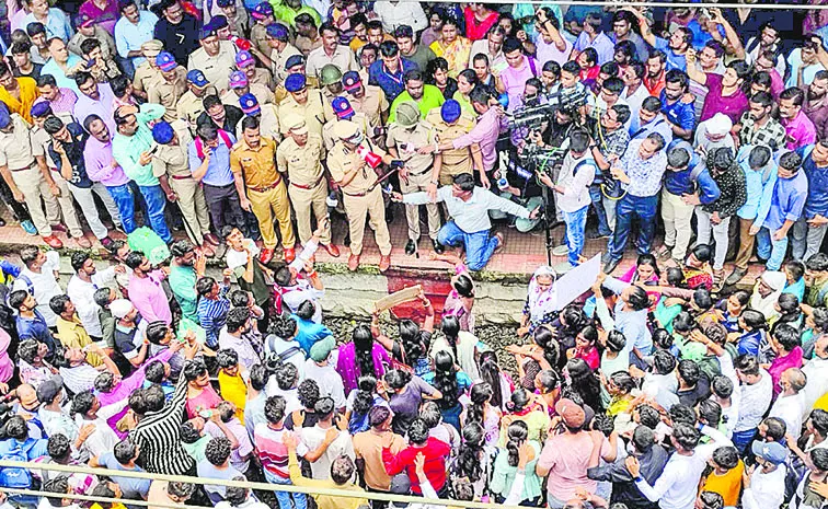 Maharashtra: Protesters Block Railway Tracks In Badlapur Amid Outrage Over Sexual Assault Of Two Nursery Kids