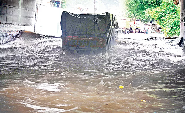 Moderate to heavy rains fell across Telangana