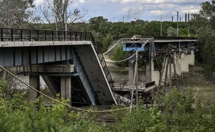 Ukraine has Destroyed Three Bridges Over Russia