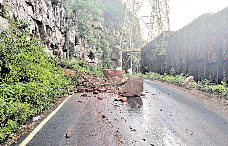 Landslides at Srisailam Dam