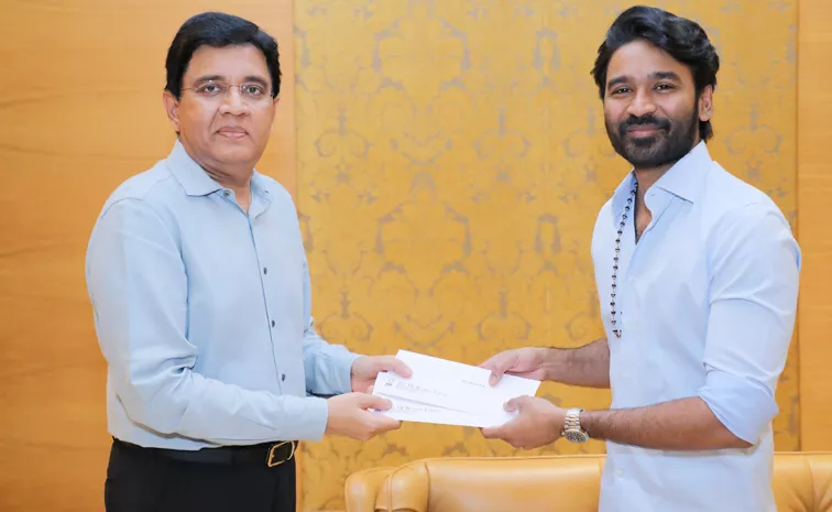 Kalanithi Maran Send Gift To Dhanush For Raayan Movie