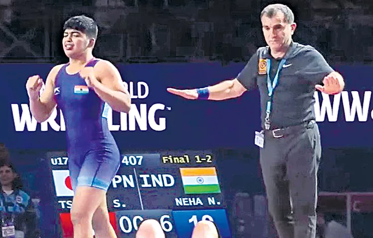 Indian women wrestlers have won four gold medals in the U-17 World Championships in Amman.