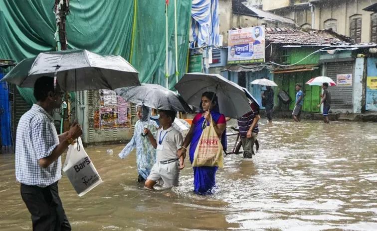 Weather Update: Red Alert in Gujarat