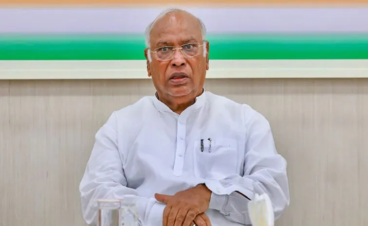 Fresh row as Mallikarjun Kharge family trust gets plot in Karnataka aerospace park