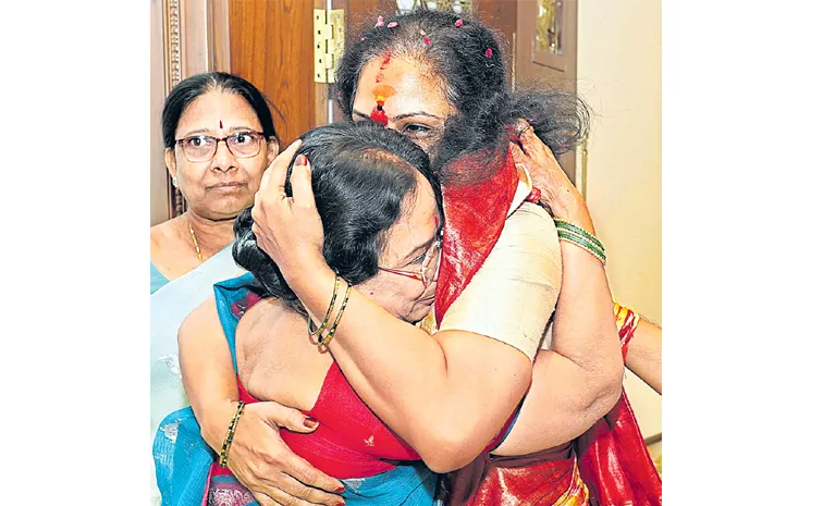 Shobhamma got emotional after seeing Kavitha