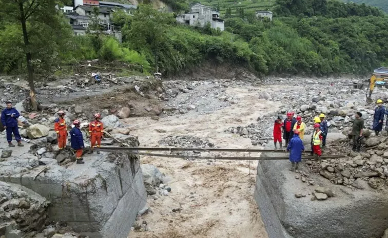 Bridge Collapse in China Death toll 38