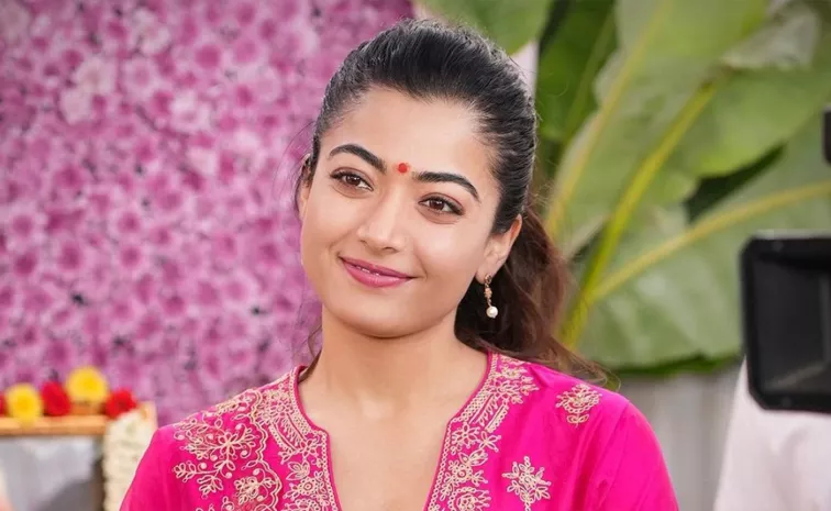 Rashmika Mandanna Donates Rs 10 Lakhs for Wayanad Landslide  Tragedy Victims