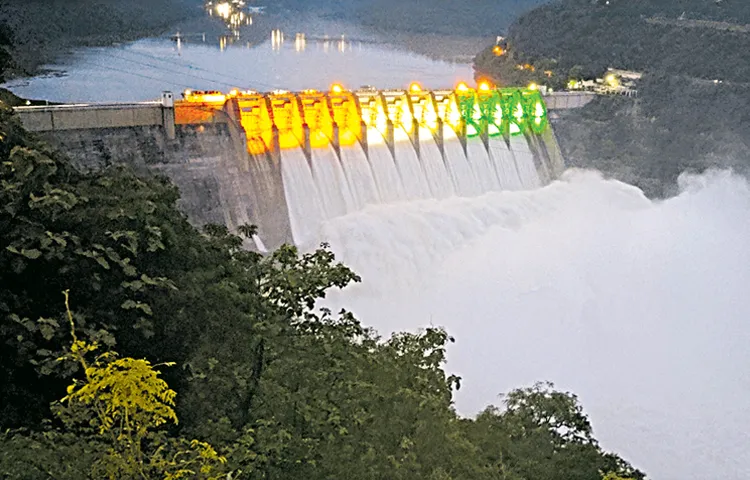 Srisailam reservoir is flooded