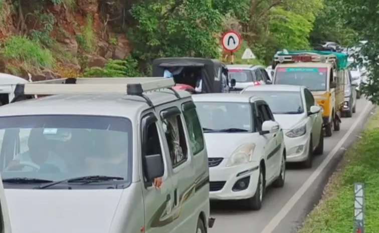 Heavy Traffic Jam On Srisailam Ghat Road