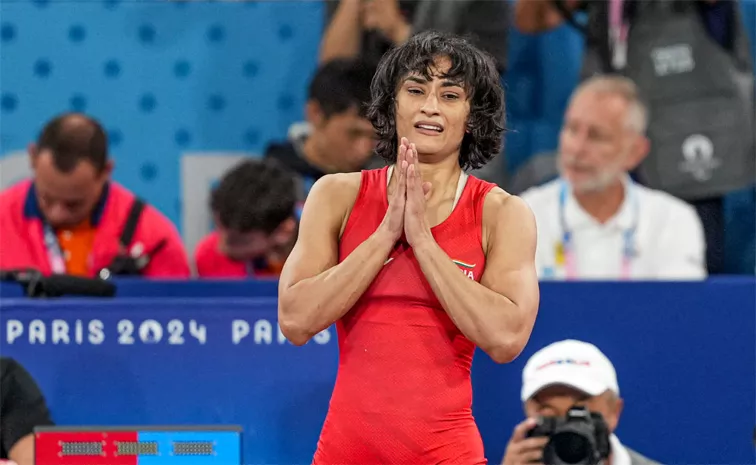 Paris Olympics 2024: Vinesh Phogat Disqualification Row, Social Media And Famous Personalities Response