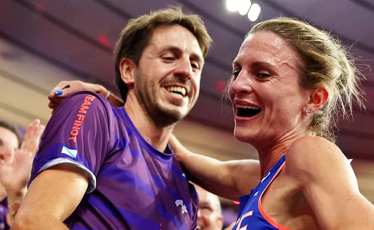 Female French athlete proposes to boyfriend after finishing race at Paris Olympics