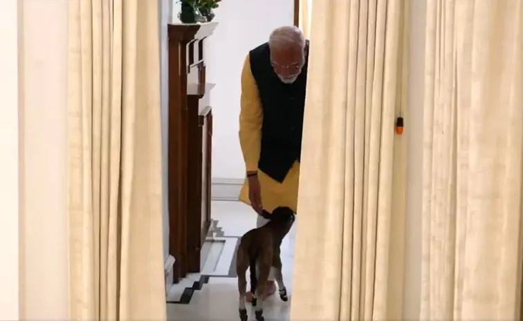 Special Guest Came to PM Modi House