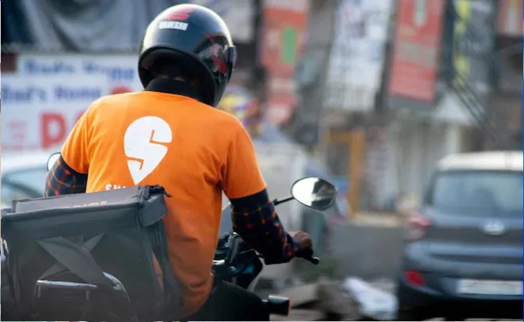 Bengaluru Woman Complaint Swiggy Delivery Boy