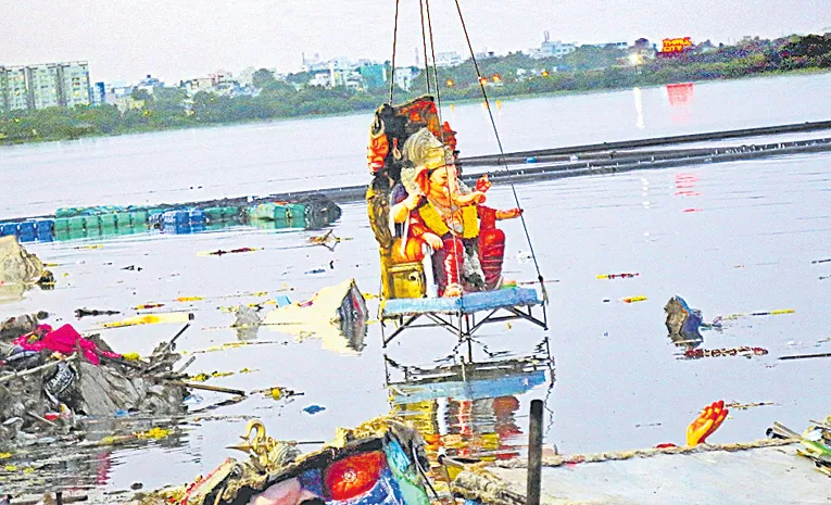 Strong measures at Hussain Sagar