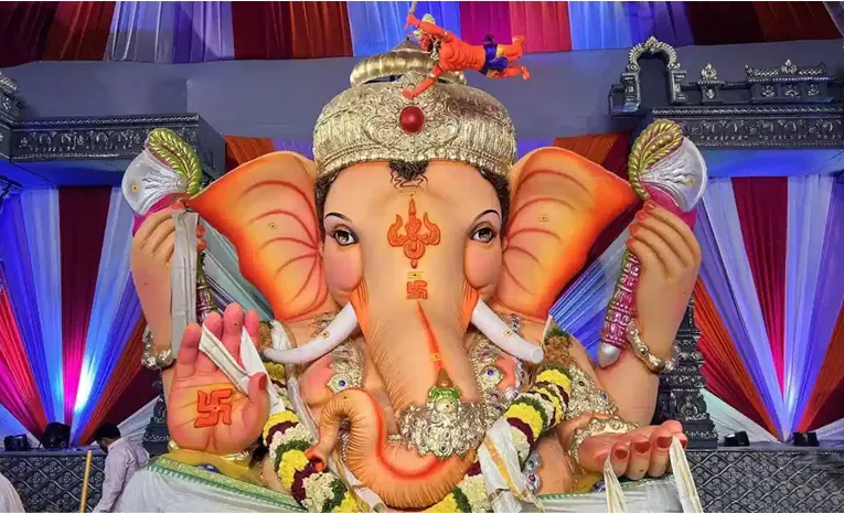 balapur ganesh laddu auction 2024