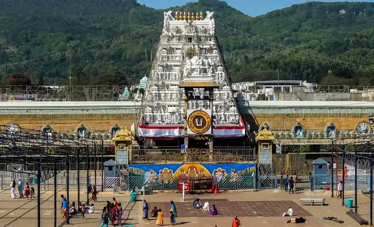 Crowd Of Devotees Increased In Tirumala