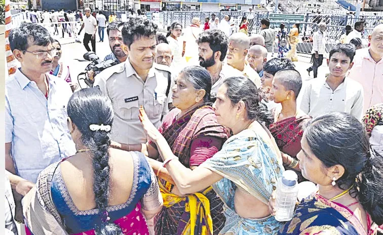 Tirumala Devotees Fires On Minister Anam Ramanarayana