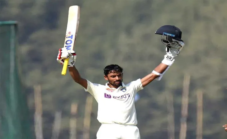 Duleep Trophy 2024: Abhimanyu Easwaran Shines With Century.. SKY, Ruturaj, Ishan Fails