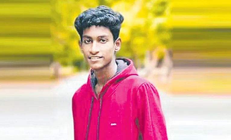 Diploma student commits suicide