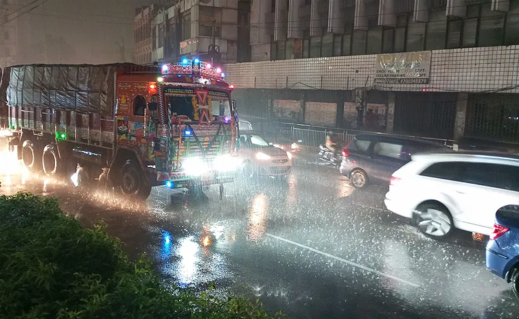 Heavy Rain Forecast To Hyderabad City Updates