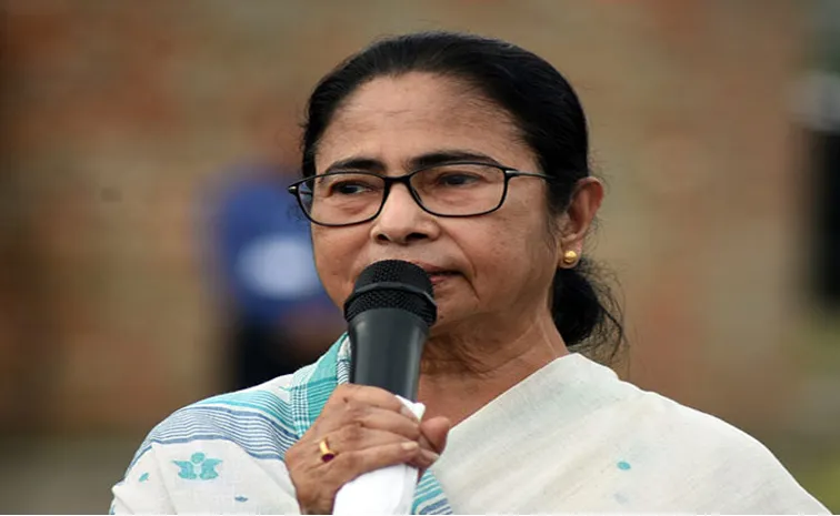 Cm Mamata Banerjee Letter To Pm Modi On Bengal Floods