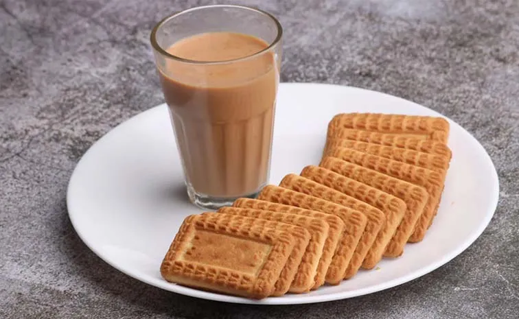 Having Tea And Biscuits Is Harmful For Health, Says Experts