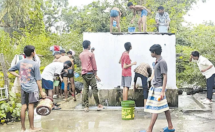 Lack Of Toilets In BC Gurukul: Telangana